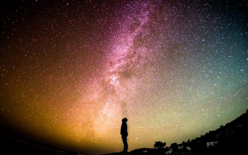 humilité , une qualité si précieuse ! Comment ne pas se sentir humble devant le spectacle d'un ciel étoilé sans nuages ?