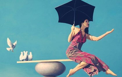 La thérapie rationnelle émotive (en anglais REBT pour Rational emotiv behavior therapy) est une thérapie comportementale inventée par Albert Ellis au milieu des années cinquantes. 